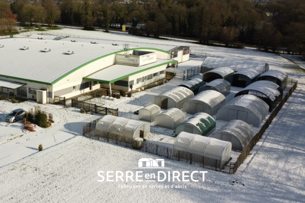 Comment les serres résistent à la neige
